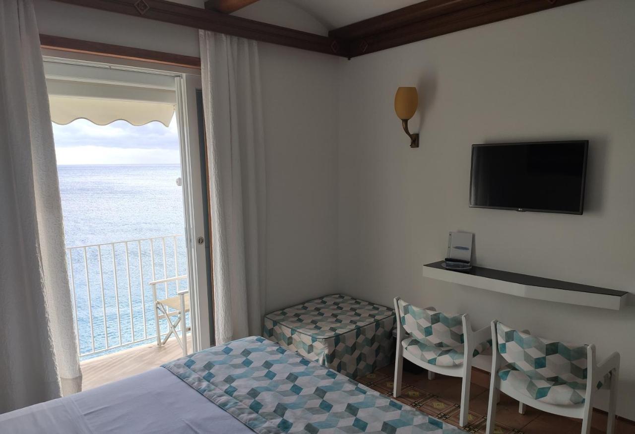 Taverna Del Capitano Marina del Cantone 外观 照片