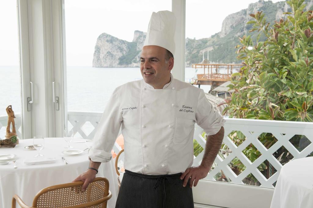 Taverna Del Capitano Marina del Cantone 外观 照片